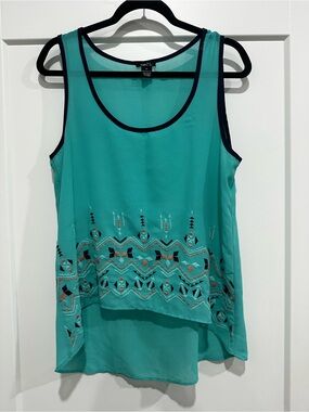 Rue21 Teal Tank with Navy Trim and Embroidered Hem
